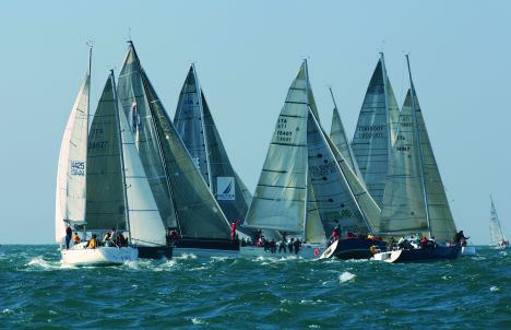 Charter Barche Da Regata Gara Per Tutti