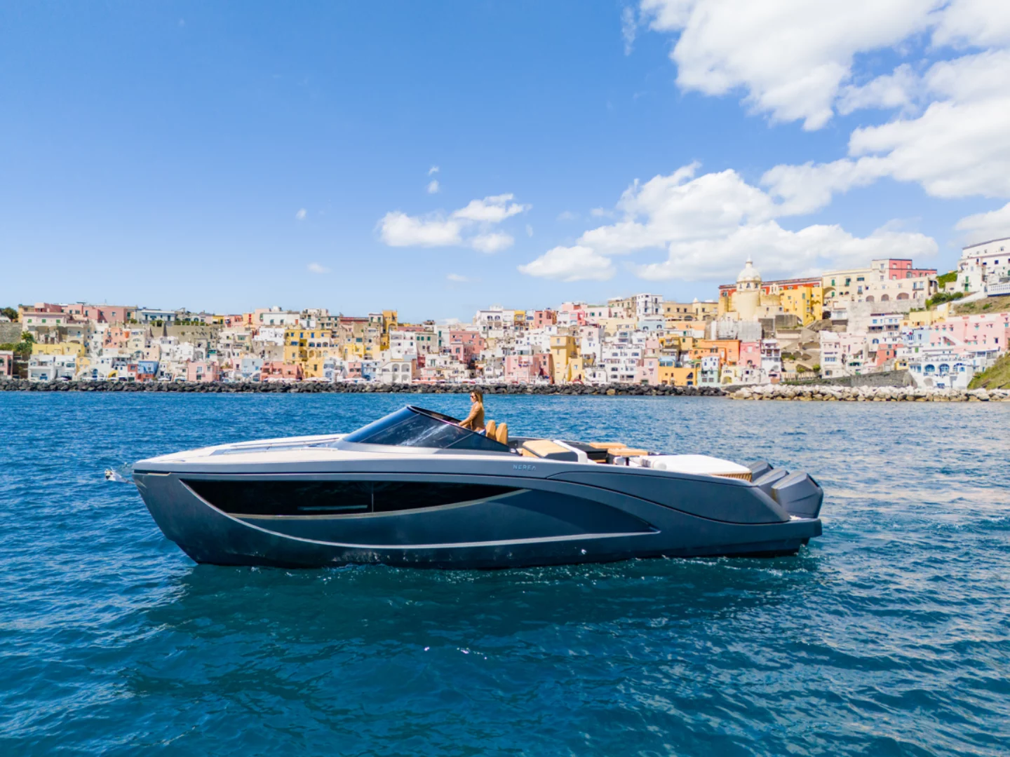 Nerea Yacht presenta NY40 Veloce al Cannes Yachting Festival: lusso, prestazioni e sostenibilità in uno yacht innovativo.