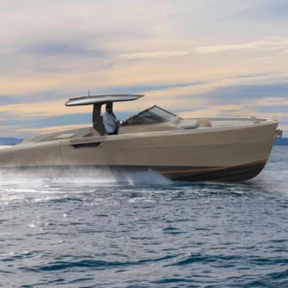 Bellini Yacht presenta l'Astor 36 al Cannes Yachting Festival 2024: design elegante, funzionalità e prestazioni.