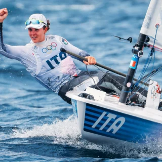 Chiara Benini Floriani vince la Medal Race a Marsiglia, Kite italiani in finale. Segui le Olimpiadi di Paris 2024.