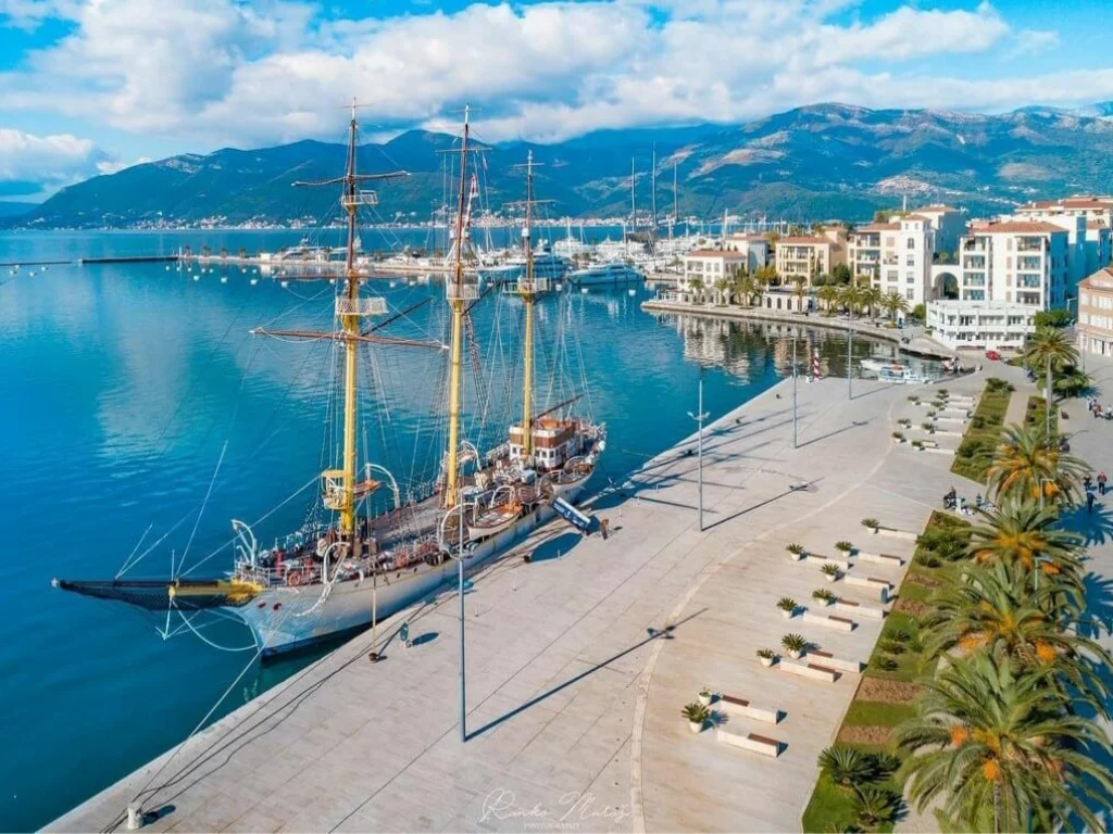 The Ocean Race Europe 2025 si concluderà a Boka Bay, Montenegro, celebrando sport, sostenibilità e turismo di lusso.