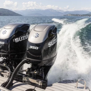 Scopri i fuoribordo Suzuki al 64° Salone Nautico di Genova: innovazione, tecnologia e prove in acqua dal 19 al 24 settembre.