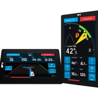 Raymarine aggiorna i display Alpha Performance con il software 3.0, potenziando autopilota e visualizzazione dati.