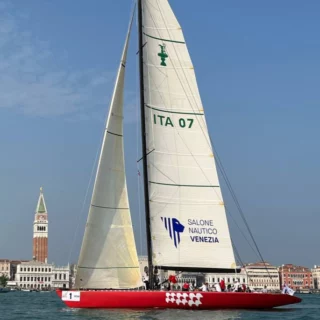 Il Moro di Venezia alla Barcolana 2024: storia e vela si incontrano in un evento unico, con il supporto del Salone Nautico.