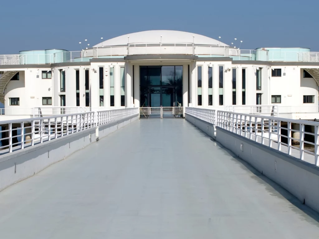 Assemblea Generale LNI 2024 a Senigallia: focus su tradizione, inclusione e benessere, con eventi e dibattiti sul futuro.