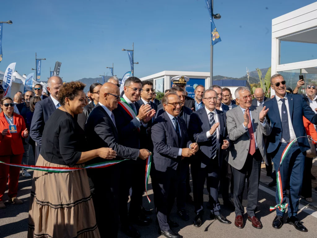 Salerno Boat Show 2024 inaugurato a Marina d’Arechi: oltre 240 imbarcazioni, 121 espositori e impatto economico locale.