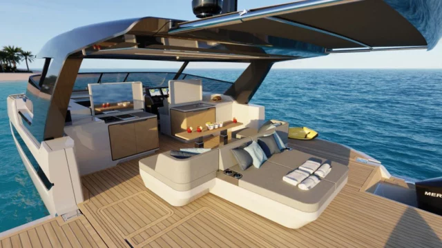 XQUISITE 40â POWERCAT