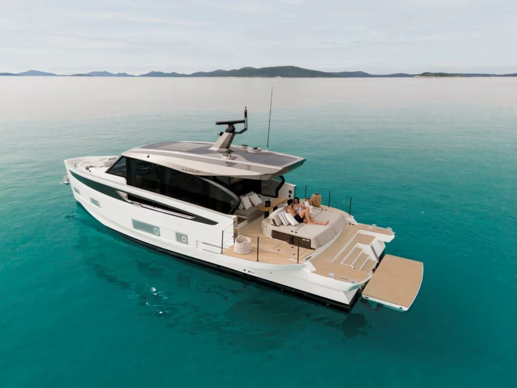 Azimut espande la presenza in Grecia con AZ Yachting Hellas SA, offrendo yacht di lusso e servizi premium ad Atene.