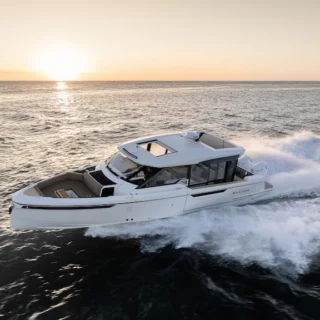 Scopri Saxdor Yachts al boot Düsseldorf 2025: novità come il 340 GTWA, 320 GTC rinnovato e il sistema Fathom® e-power.