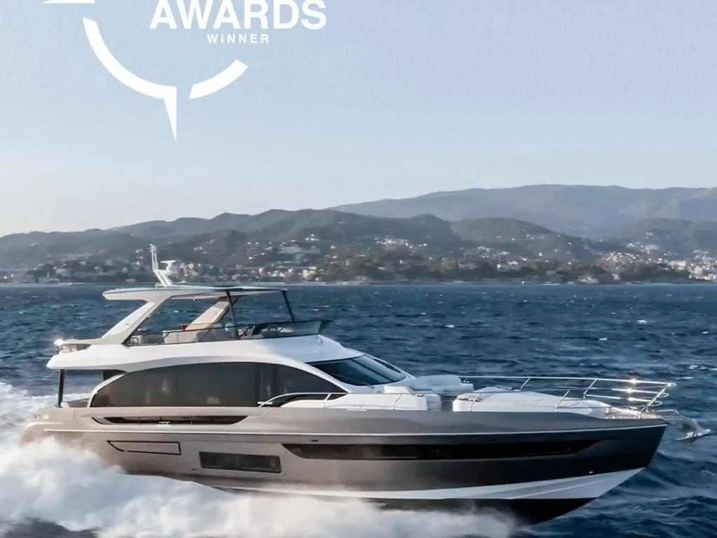 Azimut Fly 72 vince il Miami Innovation Awards 2025 per design e innovazione al Miami International Boat Show.