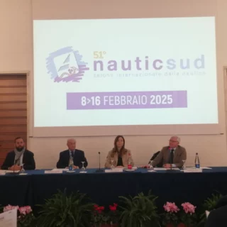 Scopri Nauticsud 2025: oltre 600 imbarcazioni in mostra a Napoli dall’8 al 16 febbraio. Info e biglietti online.