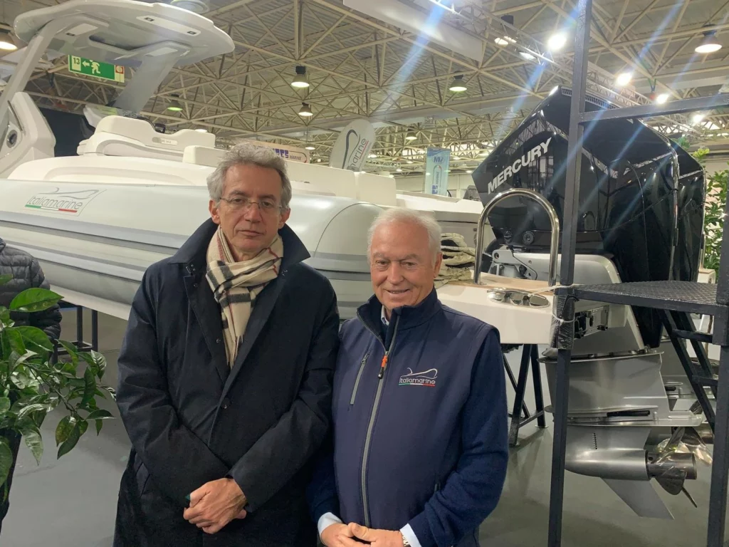 Il sindaco Manfredi al Nauticsud 2025: focus su ormeggi, ZES e investimenti per rilanciare la nautica da diporto a Napoli.